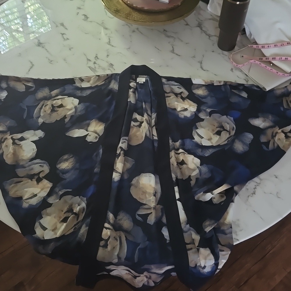 A New Day Cream Navy Floral Kimono Waterfall Sleeves Beach Coastal Boho Bohemian - Picture 12 of 12
